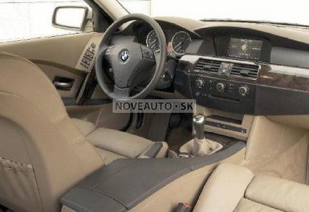 BMW 5 series 530 dT A/T (stationwagon) - (Fotografia 3 z 6)