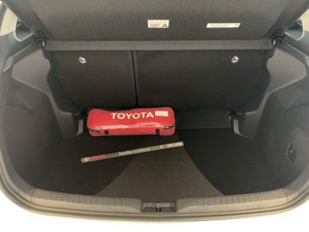 Toyota Yaris 1.5 Hybrid - CVT   Comfort  plus paket TECH - TOYOTA PRIEVIDZA - (Fotografia 8 z 11)